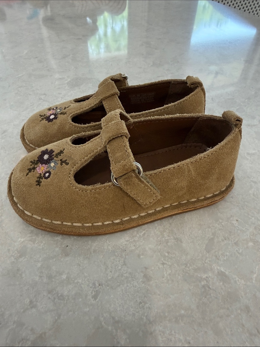 Zara Tan Suede T‑Strap Mary Janes with Floral Embroidery - Picture 6 of 7